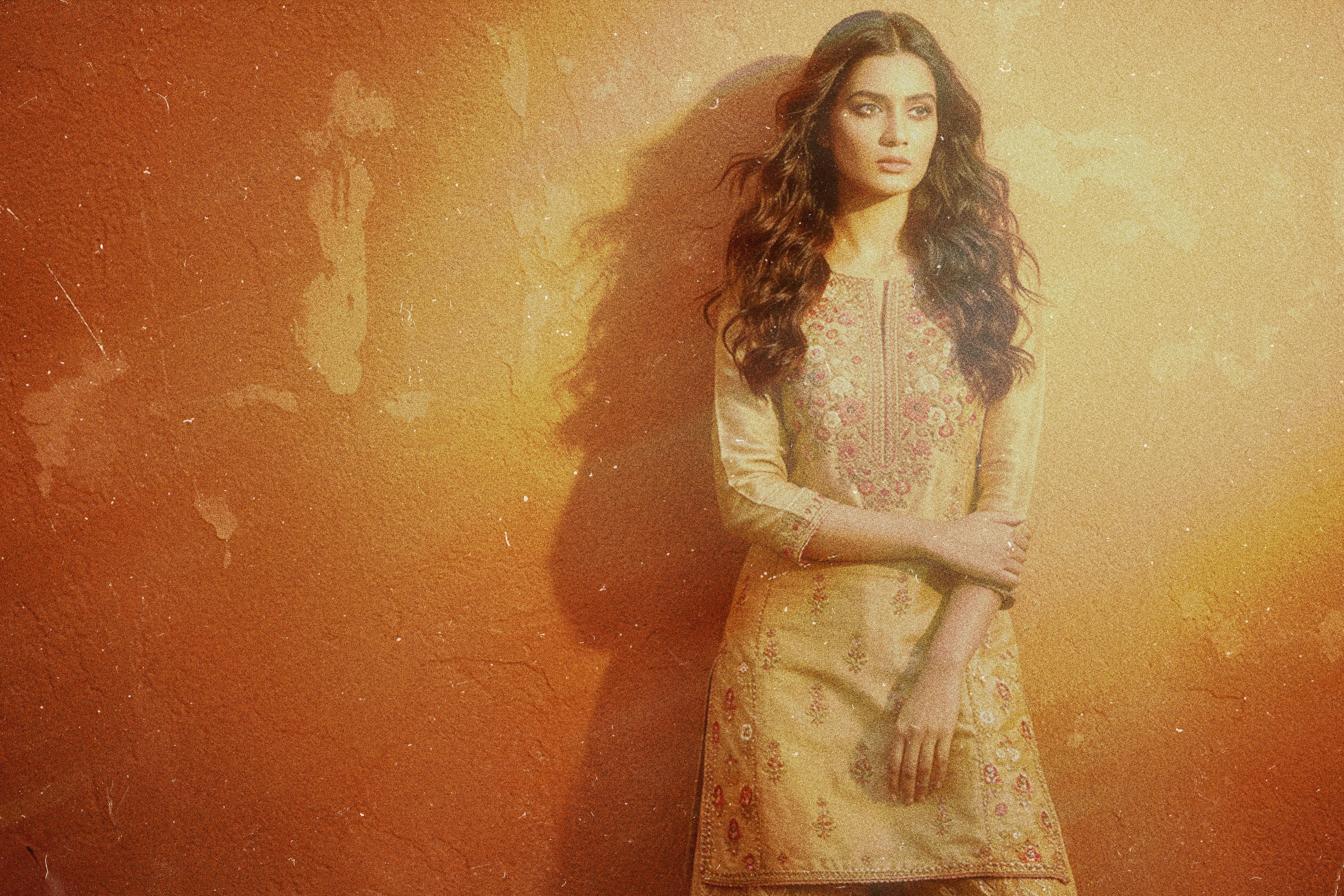 Vintage Orange Hue Woman Effect