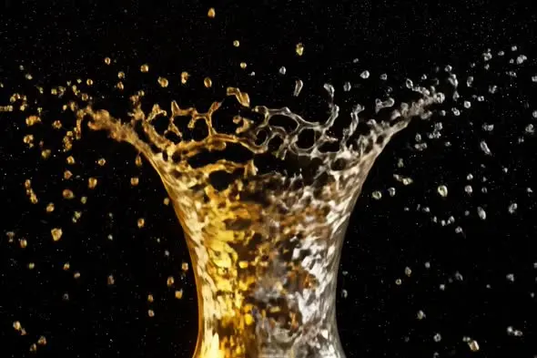 Dynamic Gold to Silver Liquid Crown Splash Transition