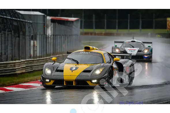 Wet Track Race Cars